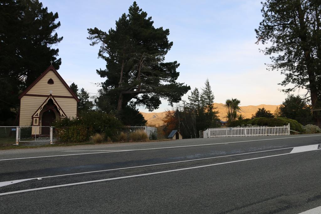 Villa Alpine Views Burkes Pass Exterior foto